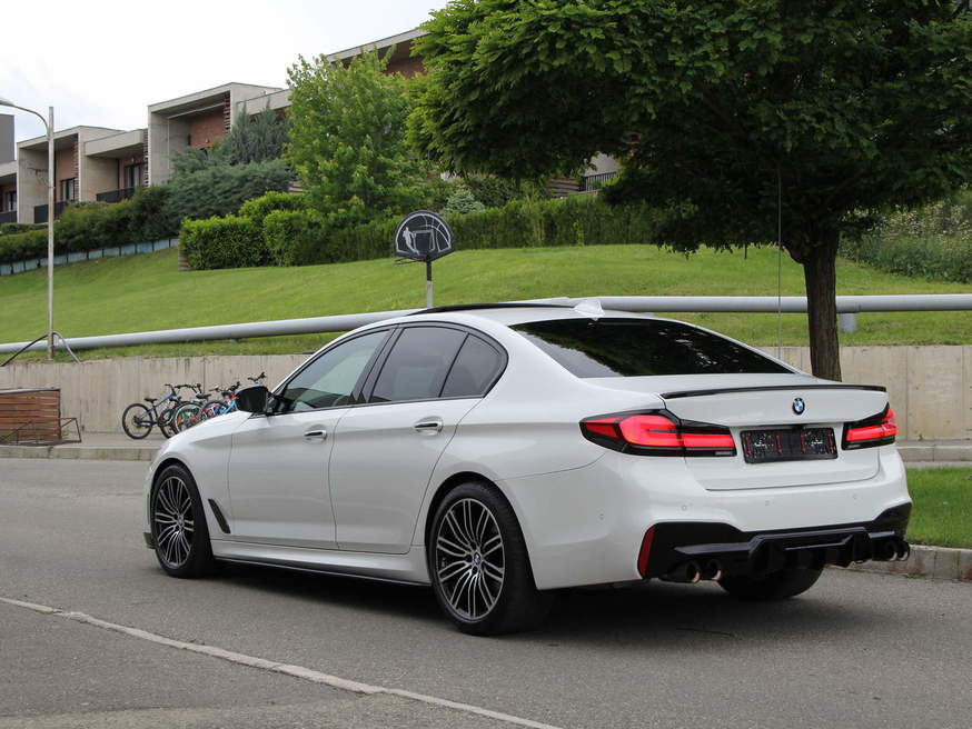 BMW 530