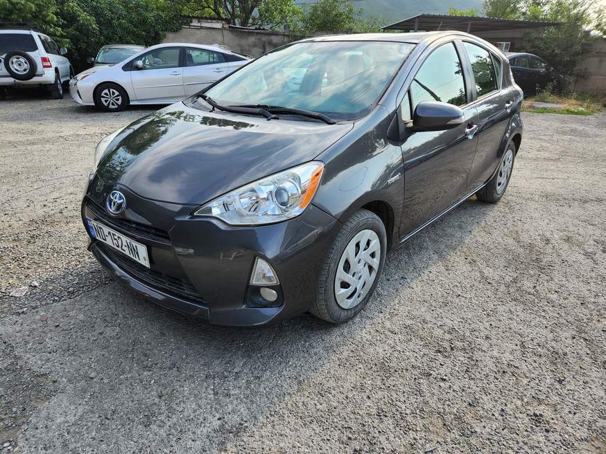 Toyota Prius C