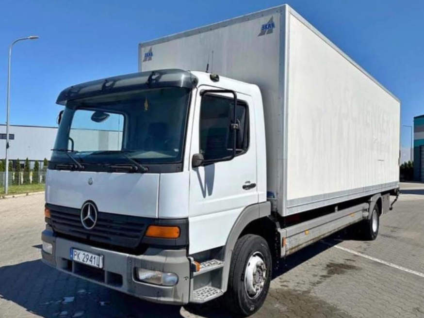 Mercedes-Benz Atego 1828