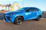 Lexus
NX 300